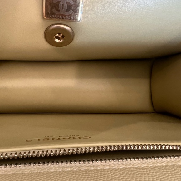 23A Dark beige Chanel flap bag - Picture 5 of 15